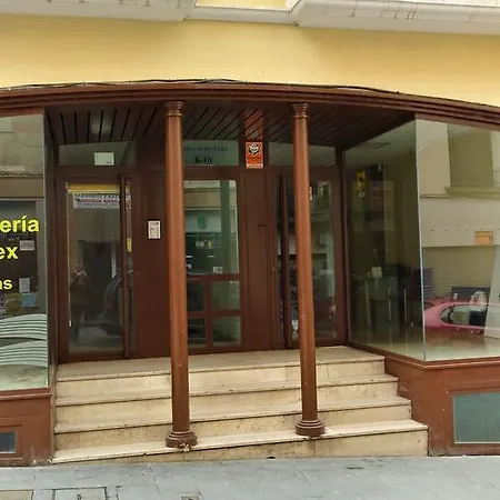 Flatsandrooms Breton Apartamento Teruel